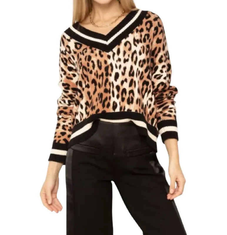 Calla V-Neck Sweater In Leopard