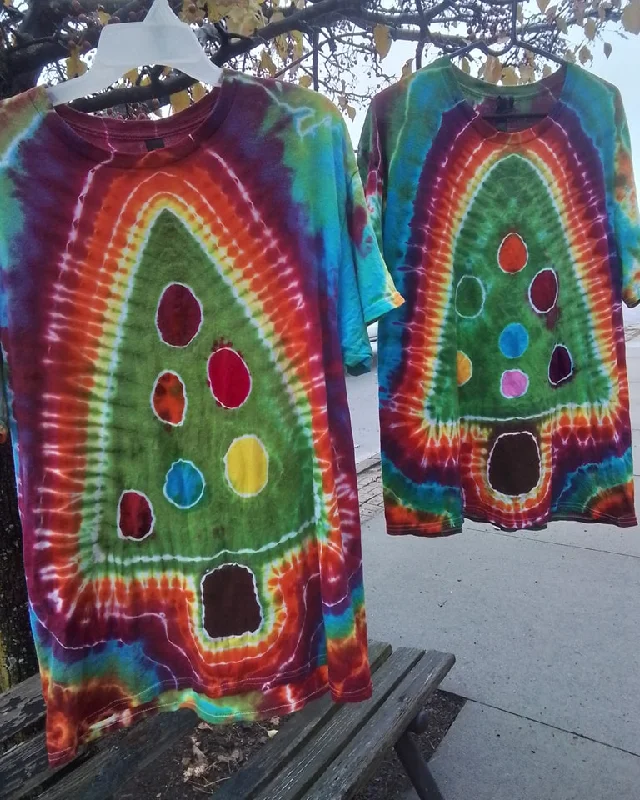 Christmas Tree Tie-Dye